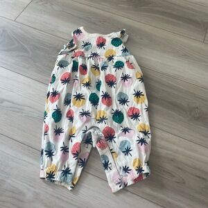 Hanna Andersson Strawberry Print Flutter Sleeve Snap Button Romper Size 3-6M‎